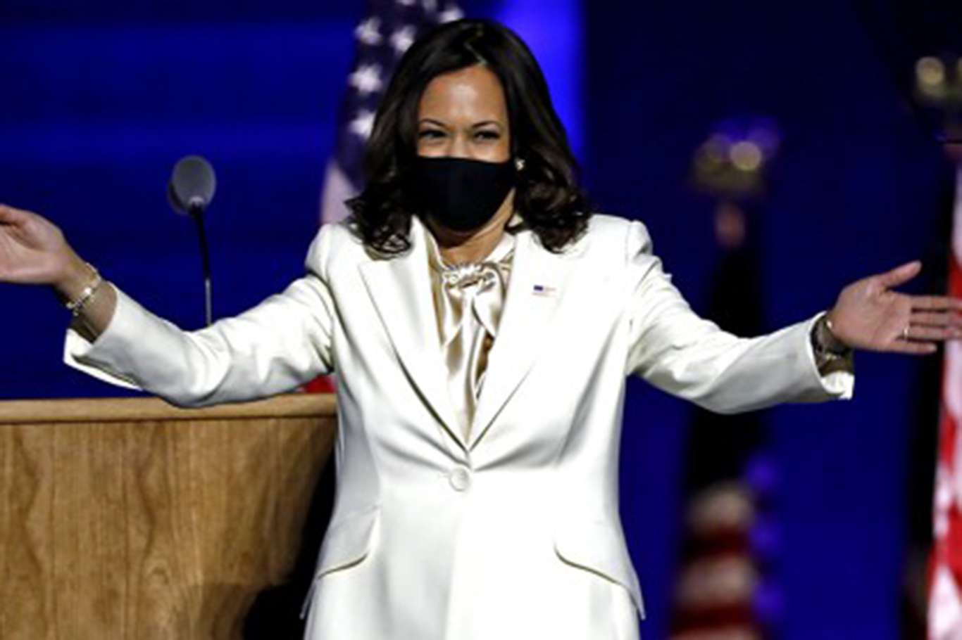 ABD tarihinin ilk siyahi ve kadın başkan yardımcısı Kamala Harris oldu ABD tarihinin ilk siyahi ve kadın başkan yardımcısı Kamala Harris oldu